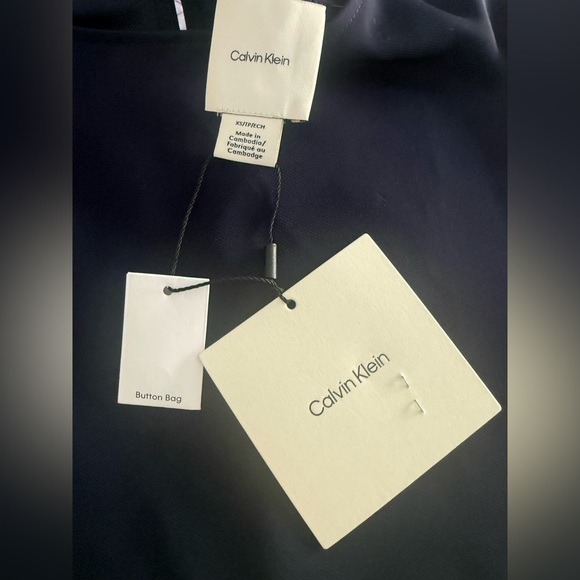 Calvin Klein Women's Sleeveless Crewneck Blouse - Picture 6 of 9